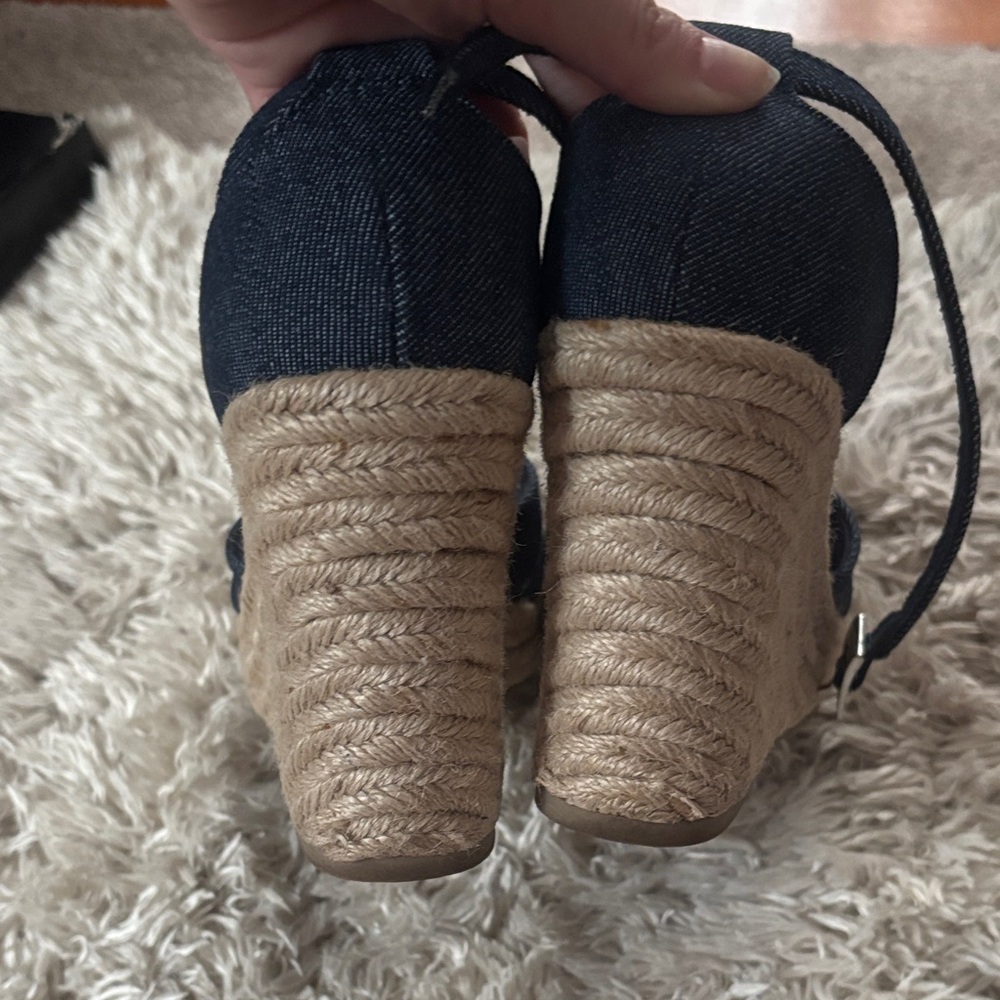 Women's denim Wedge Sandals - Picture 5 of 5
